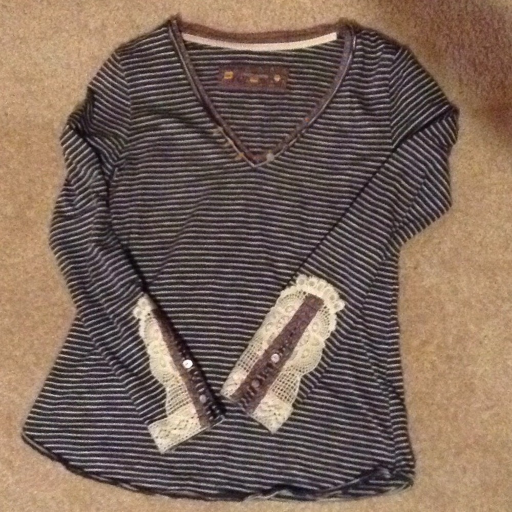 Striped long sleeve t shirt